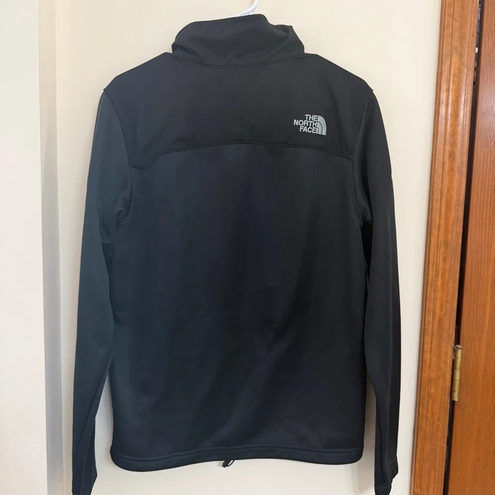 The North Face Men's Black Performance Jacket